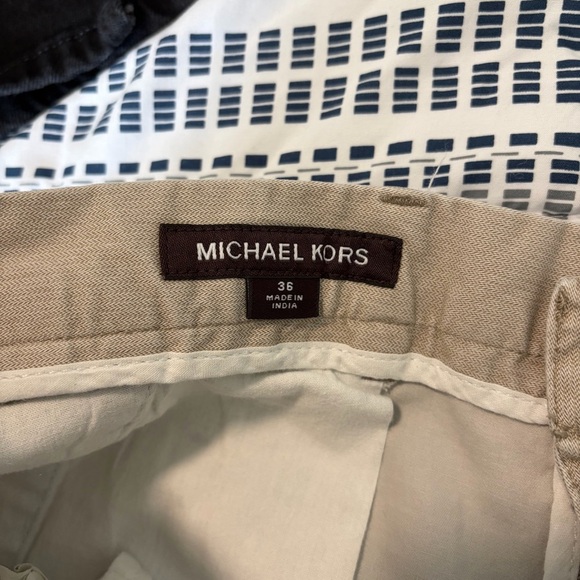 Michael Kors Tan Flat Front Men Shorts MSRP $35 - Picture 5 of 5
